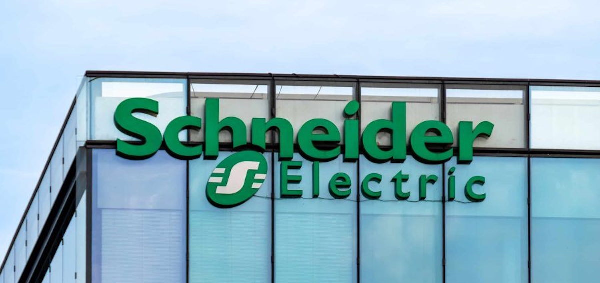 Schneider Electric donira opremu tehničkim školama: svaki korak trkača postaje kilovat-sat