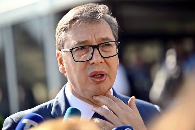 Na izborima u Srbiji učestvuje 18 lista, glavna borba vodi se između Vučića i studenata